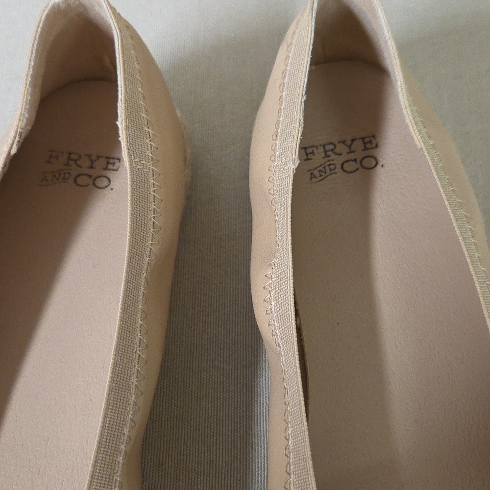 FRYE AND CO. Willow Ballet Flats Tan Espadrille Trim Bow Detail Women's  7.5 M - Picture 2 of 7